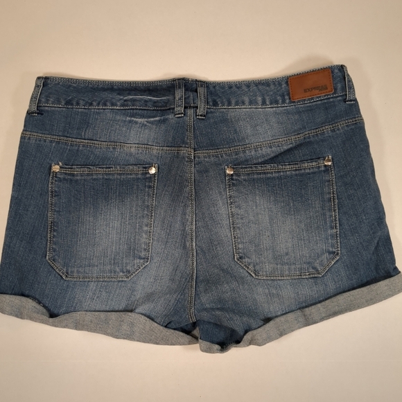Express Jeans Women's Cuffed Denim Shorts , Size 12 - Picture 2 of 7